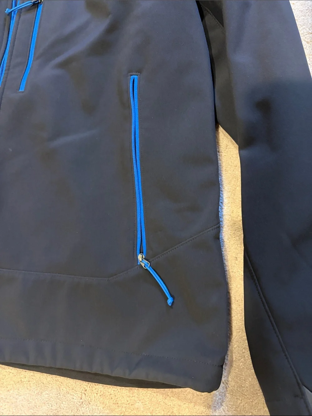XL The North Face black jacket with blue accents